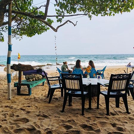 Silent Cabana And Restaurant Marakolliya, Tangalle Bagian luar foto