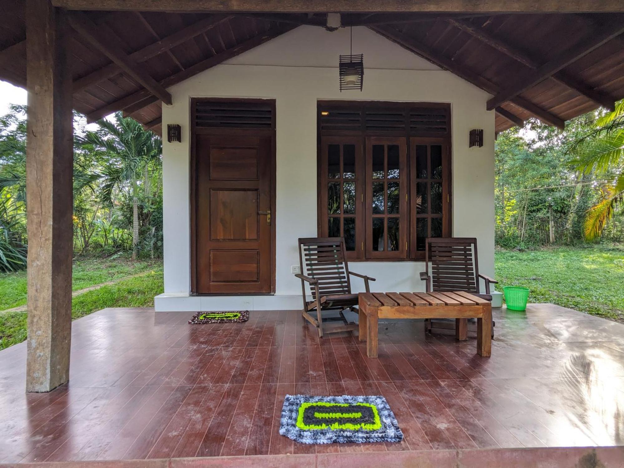 Silent Cabana And Restaurant Marakolliya, Tangalle Bagian luar foto