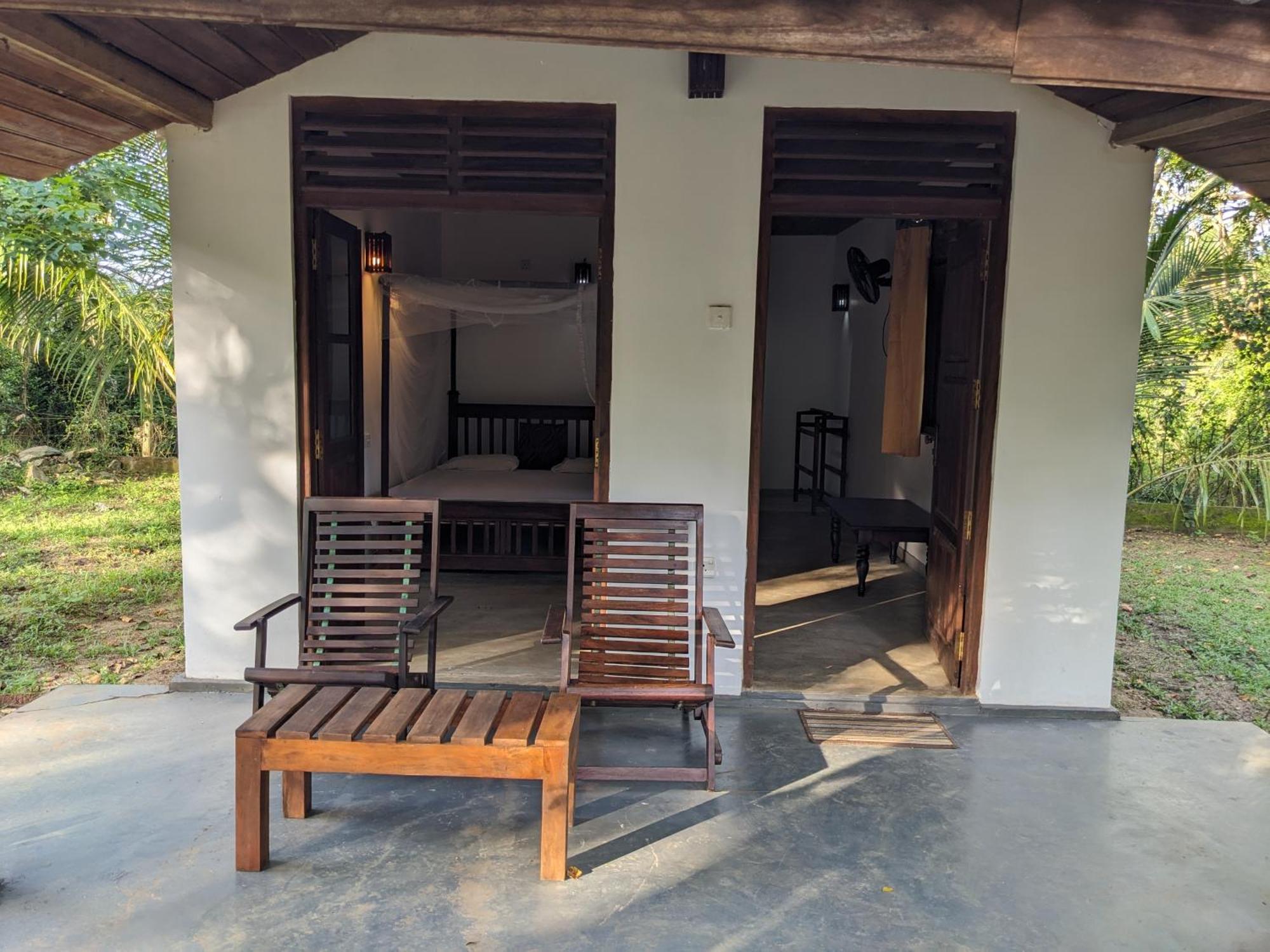 Silent Cabana And Restaurant Marakolliya, Tangalle Bagian luar foto